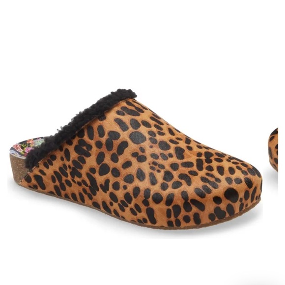 Johnny Was Shoes - NWT JOHNNY WAS genuine calf hair mule animal print size 9